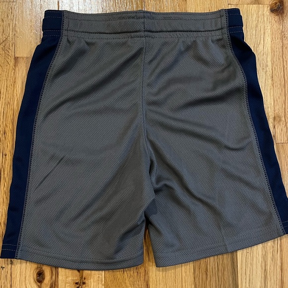 Carter’s Boys 4T Athletic Shorts grey & blue - functional drawstring new - Picture 5 of 5